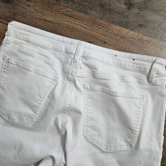 Ann Taylor White Denim Jeans Womens 12 High Rise The Skinny Ankle Curvy Fit - Picture 14 of 16